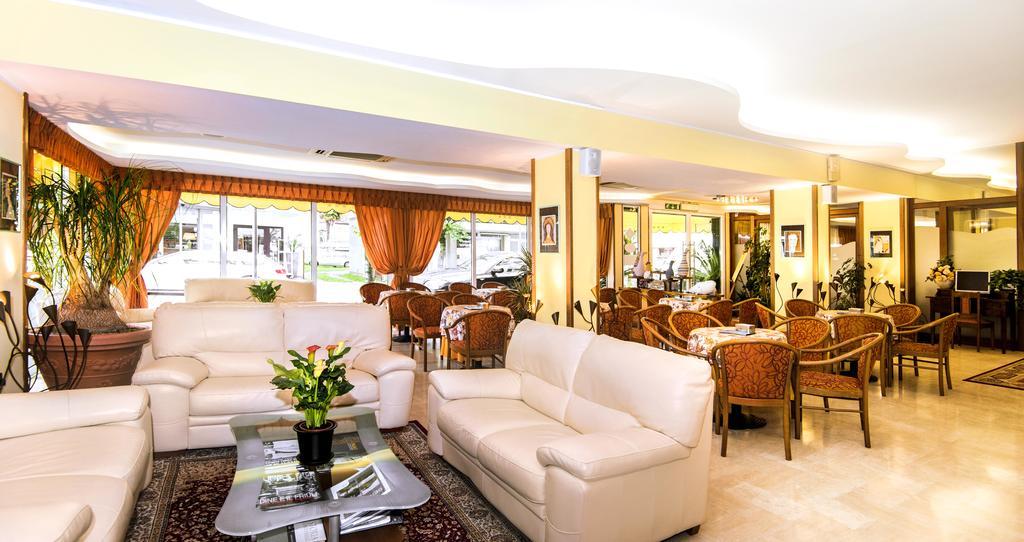 Hotel Al Prater لينانو سابيادورو المظهر الخارجي الصورة