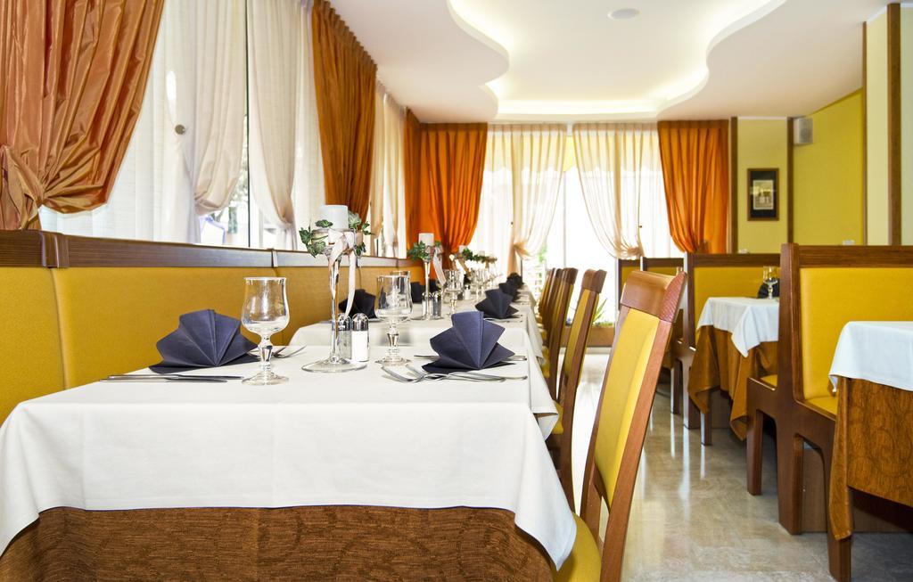 Hotel Al Prater لينانو سابيادورو المظهر الخارجي الصورة