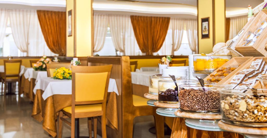 Hotel Al Prater لينانو سابيادورو المظهر الخارجي الصورة